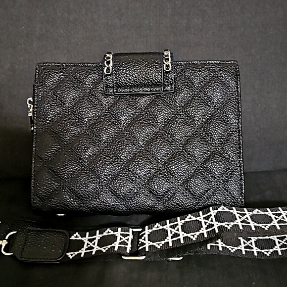 Black Quilted Purse - Picture 3 of 6